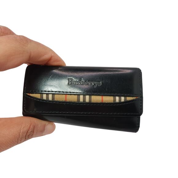 Burberry Black Leather Key Holder with 3 Key Rings and Gold Hardware - Picture 1 of 10